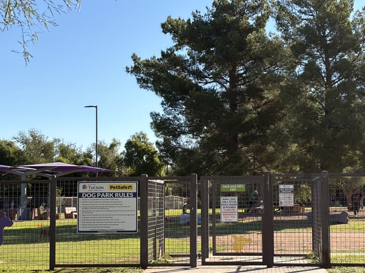 Wagging Tails – Lincoln Regional | Projects | Gama Fence